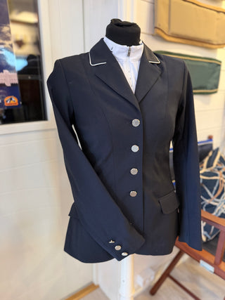 Winston showjacket
