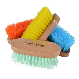 Dandy brush